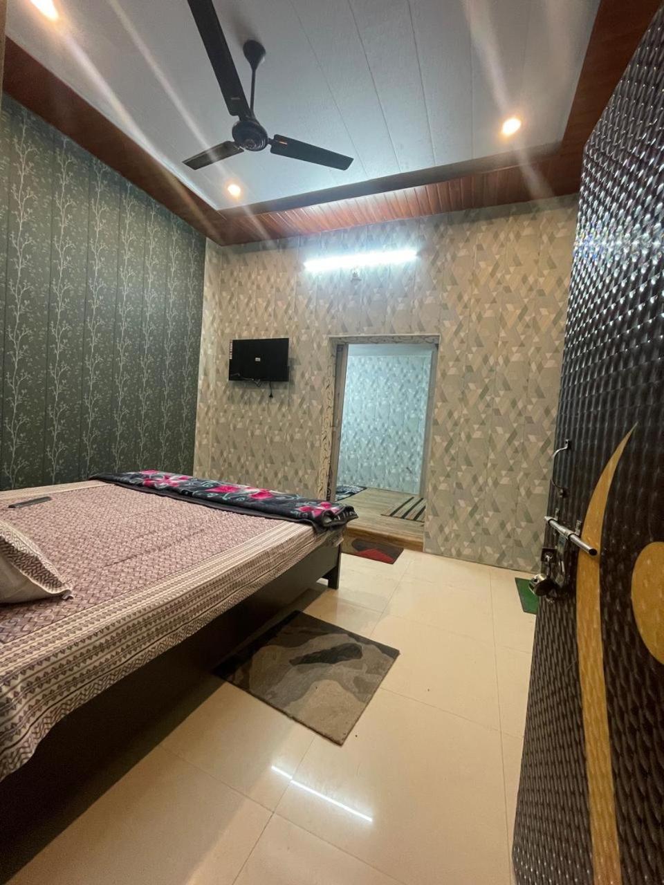 Swastik Home Stay Ravindpuri Varanasi Luaran gambar