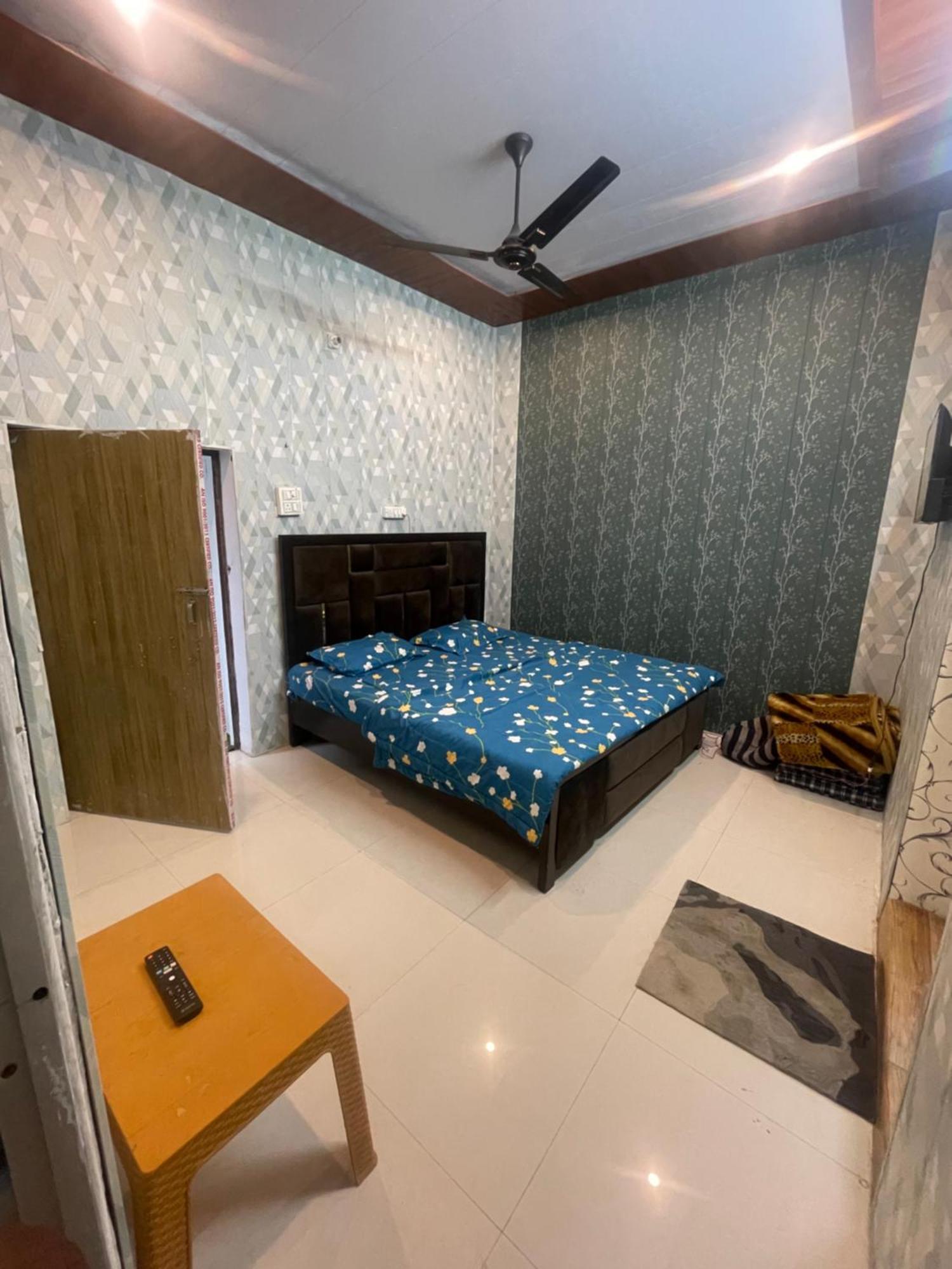 Swastik Home Stay Ravindpuri Varanasi Luaran gambar